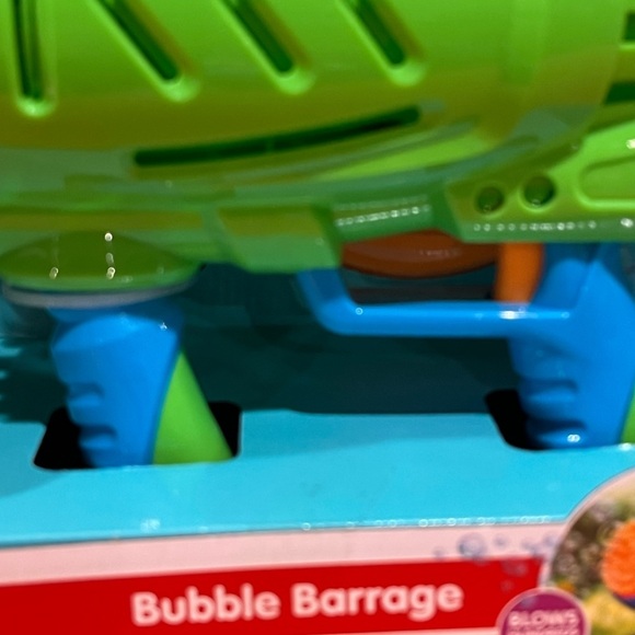 Play Day Bubble Barrage Blaster - Green and Blue - Picture 3 of 8